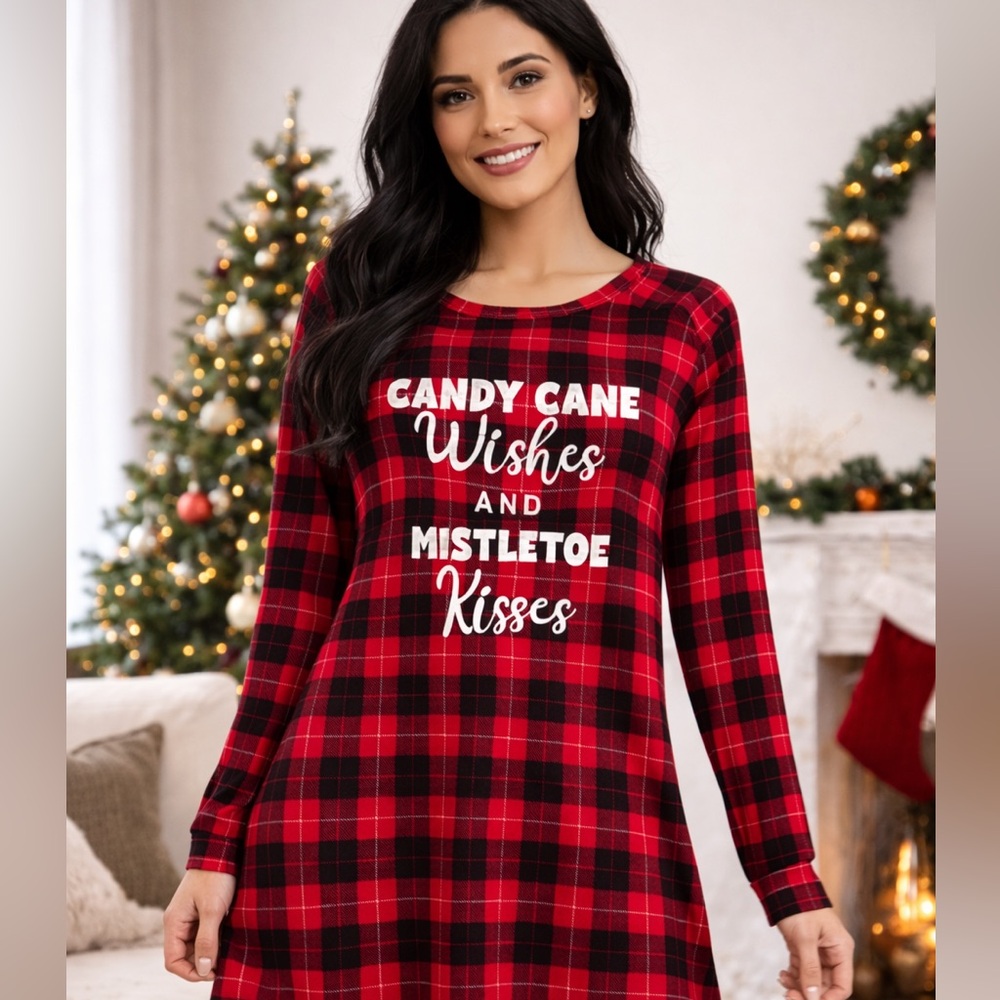 Candy Cane Wishes & Mistletoe Kisses Buffalo Plaid Holiday Tunic – M